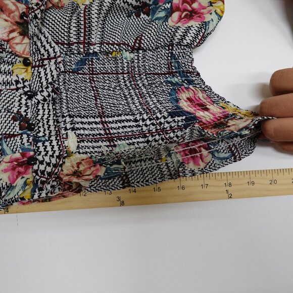 Haute Monde Floral Ruffle Trim Black White Houndstooth Printed Top Size Large - Picture 5 of 9